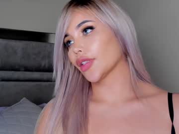 girl cam all day hope_daily image #8146509