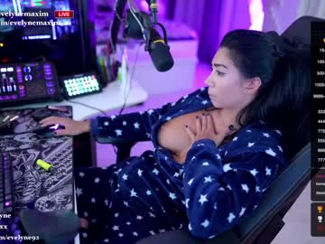 girl cam all day evelyne92 image #5545214
