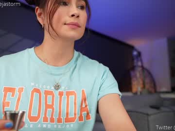 girl cam all day alejastorm image #4779179