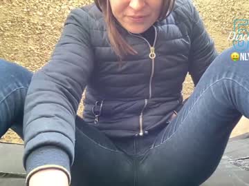 girl cam all day eatmypie69 image #1400097