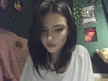 girl cam all day bmwm5f90 image #8732232