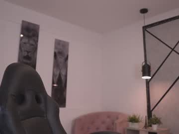 girl cam all day laura_roldan image #7386704
