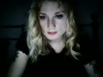 girl cam all day kyliemetalgirl2002 image #184571