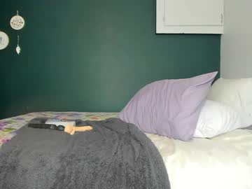 girl cam all day innocentprovenguilty image #2684303