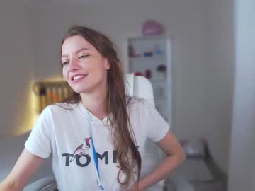 girl cam all day pion_white image #1487835