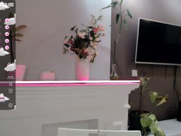 girl cam all day small_blondee image #2743098