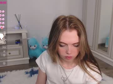 girl cam all day small_blondee image #3067579