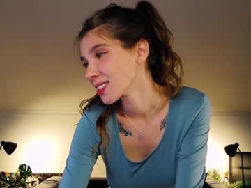 girl cam all day rich_roxy image #5860095