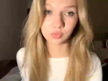 girl cam all day sultry_dreamer_4ever image #9379575