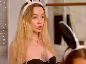 girl cam all day mother__of__dragons image #8225969