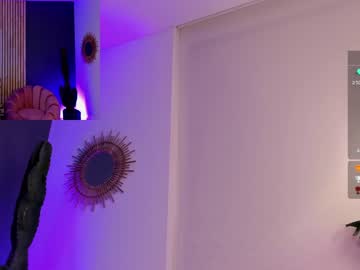 girl cam all day lau__1 image #5348104