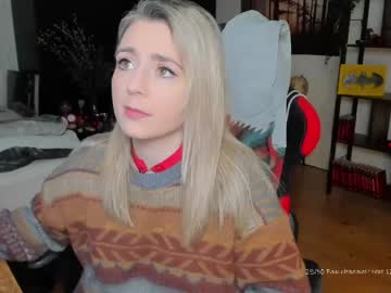girl cam all day kimilee22 image #6112508