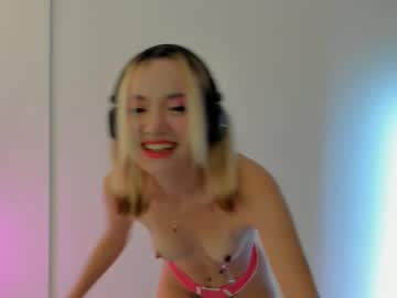 girl cam all day 2b_ image #8234825