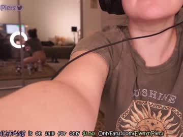 girl cam all day evelynpiers image #4827397