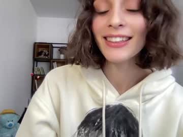 girl cam all day wonderland_stia image #5722125