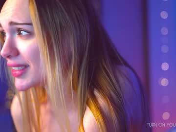 girl cam all day emmber image #1103437