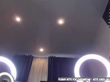 girl cam all day queenafina image #2341428