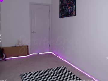 girl cam all day petitebrat image #8707169