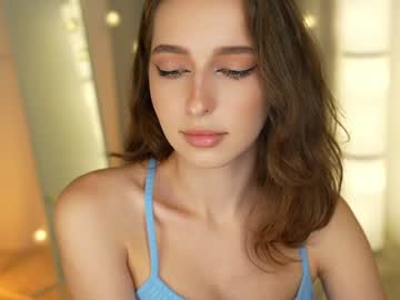 girl cam all day silent_chill image #8039434