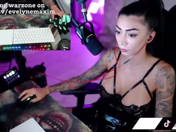 girl cam all day evelyne92 image #2794281