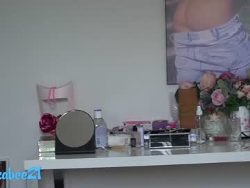 girl cam all day erikabee image #2584940