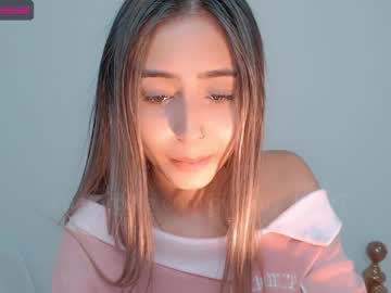 girl cam all day gummy_bear7 image #1322840