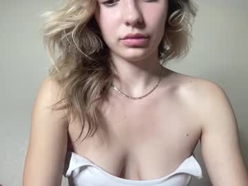 girl cam all day itsariawest image #8240798