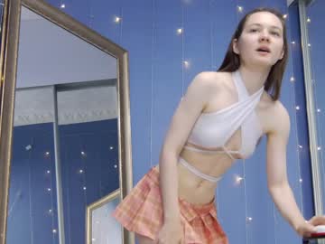 girl cam all day kriskras__ image #4810539