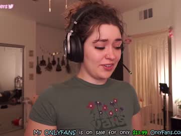 girl cam all day evelynpiers image #4771369