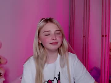 girl cam all day shy_blondiee image #3719069