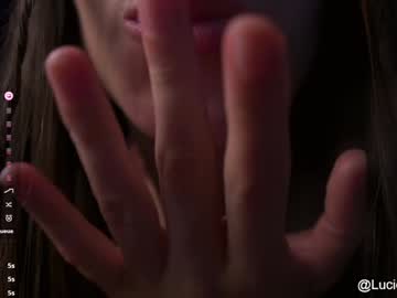 girl cam all day lucie_beltran image #8712602