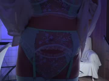 girl cam all day houseofkei image #2837853