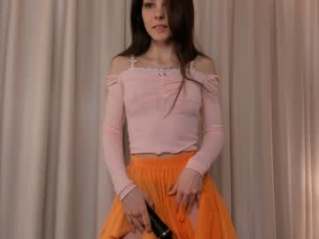 girl cam all day peek_in_my_window image #7003822