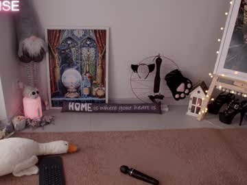 girl cam all day careful_i_bite image #8582854