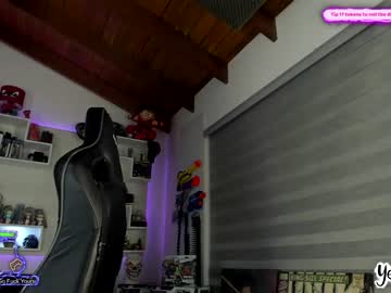 girl cam all day yesikasaenz image #573879