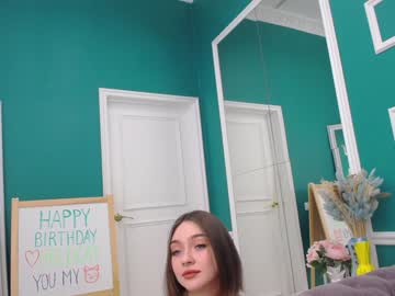 girl cam all day adelewilson__ image #977244