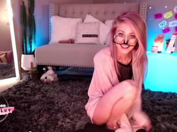 girl cam all day aubrilee image #2293350