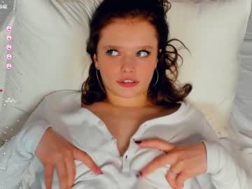 girl cam all day maisyporterson image #6319384