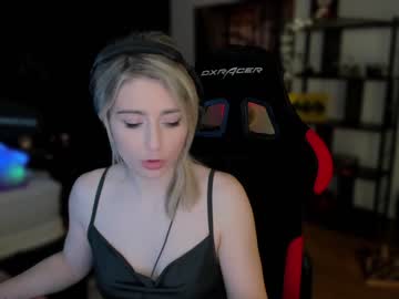 girl cam all day kimilee22 image #4140208