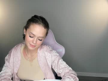 girl cam all day brittcubitt image #6439942