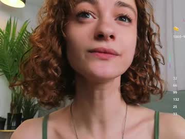 girl cam all day maffinpurrr image #9275520