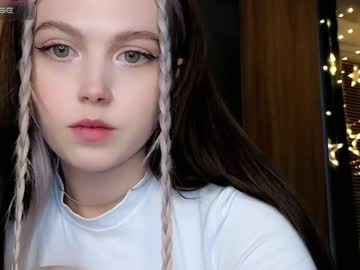 girl cam all day small_blondee image #5718410