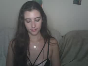 couple cam all day a_mariejuana69 image #4935402