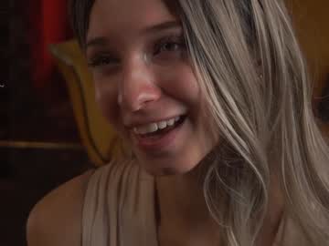 girl cam all day checkmypeach image #8047991