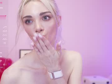 girl cam all day bunnydollstella image #5625626