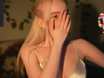 girl cam all day mother__of__dragons image #5623180