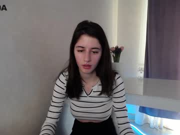girl cam all day kate_lewis image #2812114