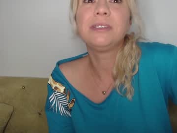 girl cam all day kiradivine image #2966470