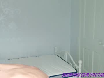 girl cam all day littlegreekflower image #8815445
