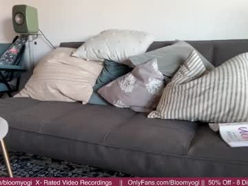 girl cam all day bloomyogi image #4821014